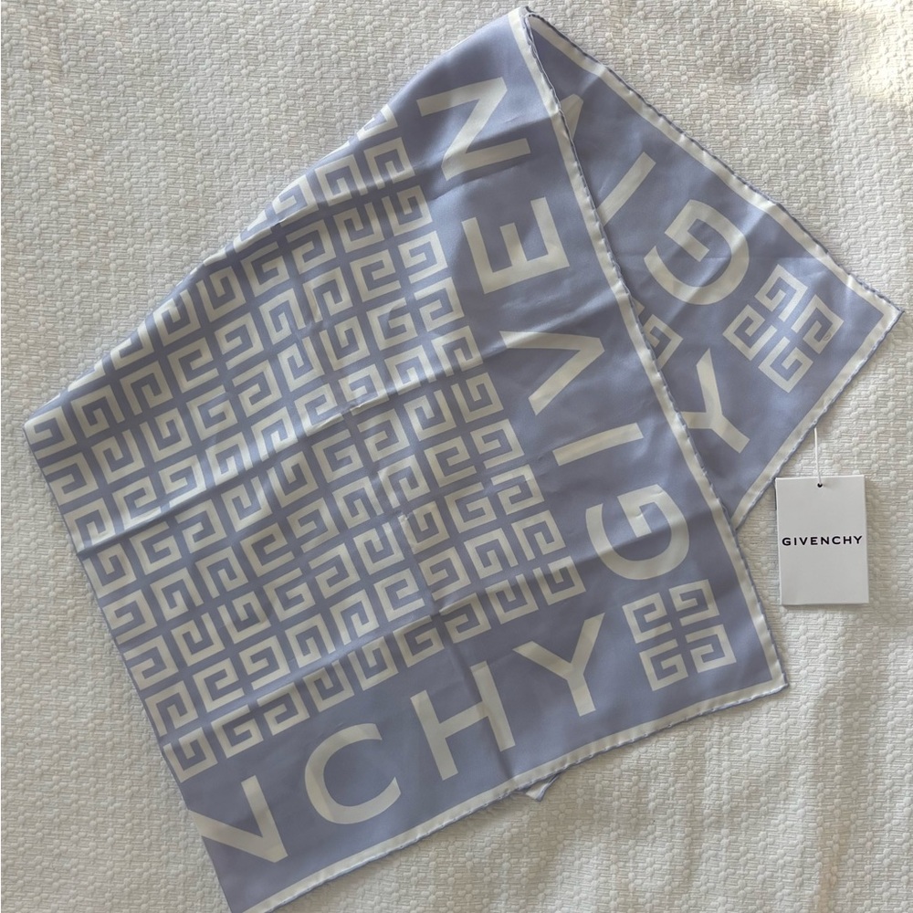 SOLD ❌ Givenchy Lilac and White 4G Silk Scarf